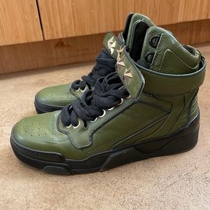 Stylish Green High-Top Sneakers